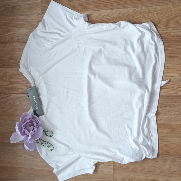 BEBE white blouse with heart decorations - Picture 3 of 4